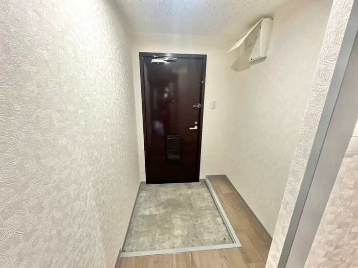 物件内観写真21　(玄関)