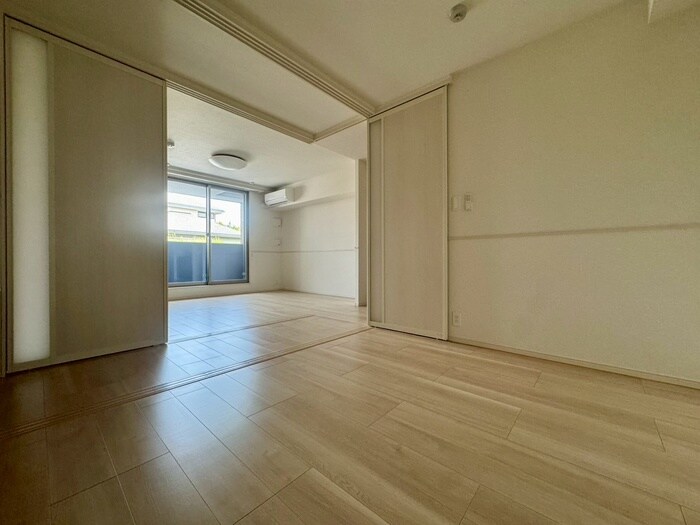 物件内観写真21　(居室)