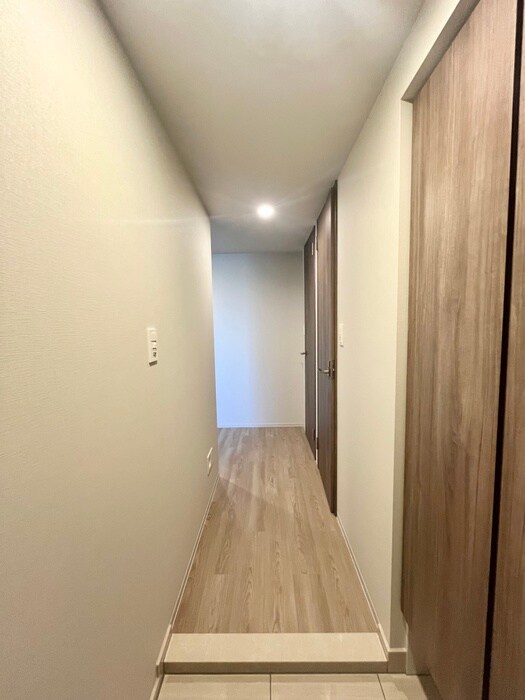 物件内観写真8　(廊下)