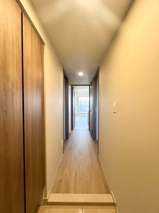 物件内観写真9　(廊下)