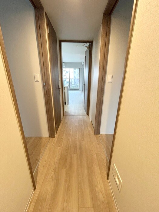物件内観写真9　(廊下)