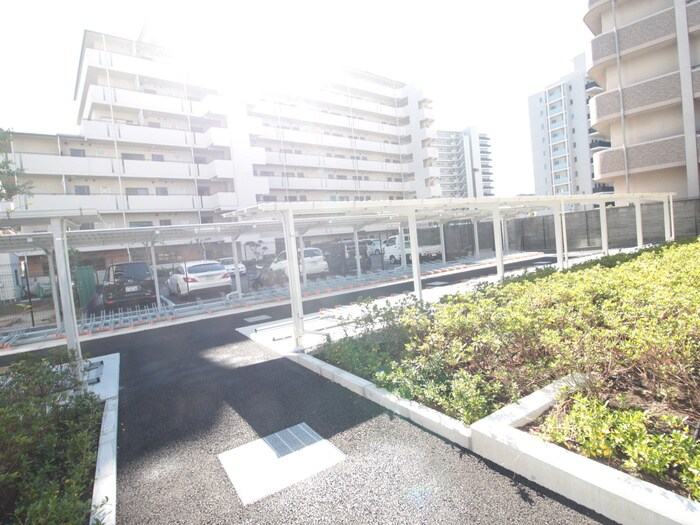 物件外観写真3　(駐輪場)