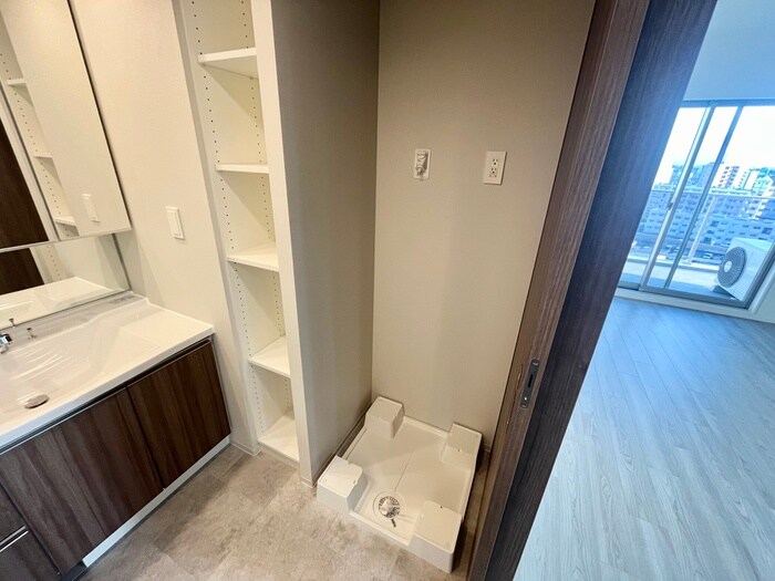 物件内観写真22　(洗濯機置場)