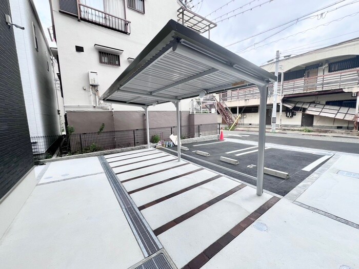 物件外観写真5　(駐輪場)