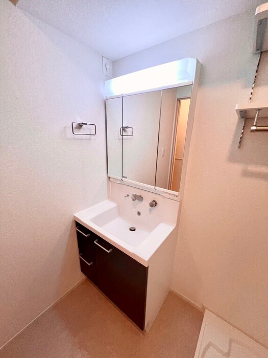 物件内観写真13　(洗面)