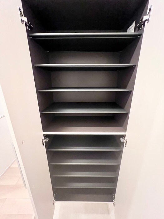 物件内観写真17　(靴箱)