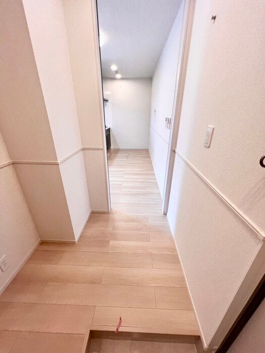 物件内観写真18　(廊下)
