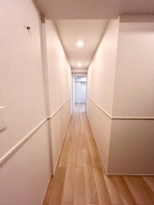 物件内観写真18　(廊下)