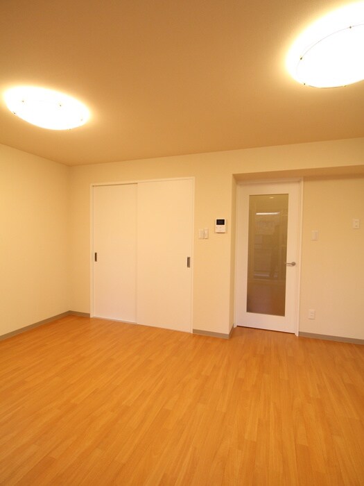 物件内観写真10　(居室)