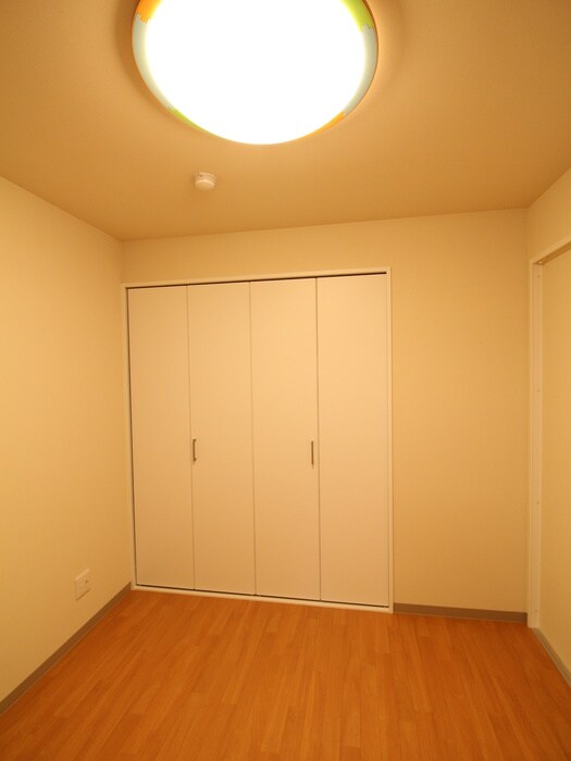 物件内観写真15　(収納)