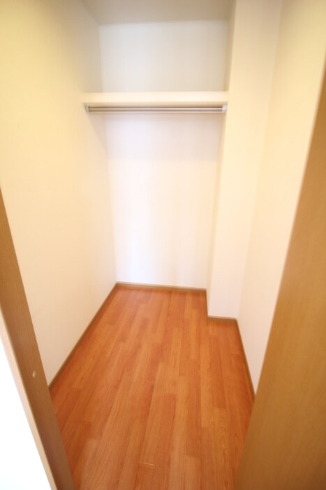 物件内観写真11　(収納)