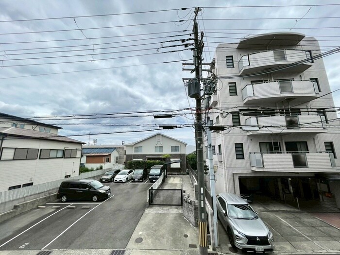 物件内観写真17　(室内からの展望)