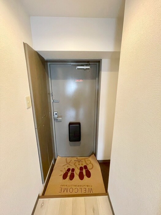 物件内観写真17　(玄関)