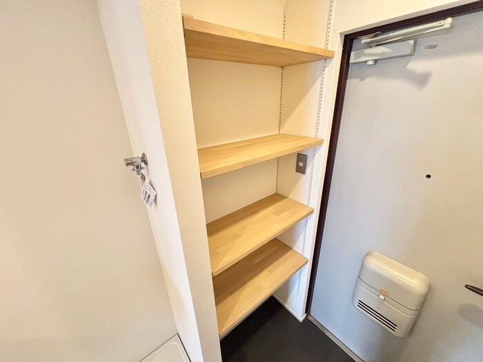物件内観写真16　(靴箱)