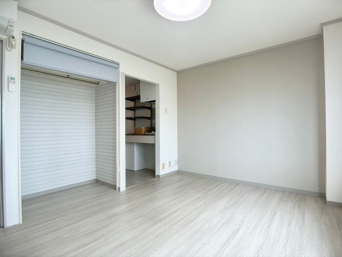 物件内観写真6　(居室)