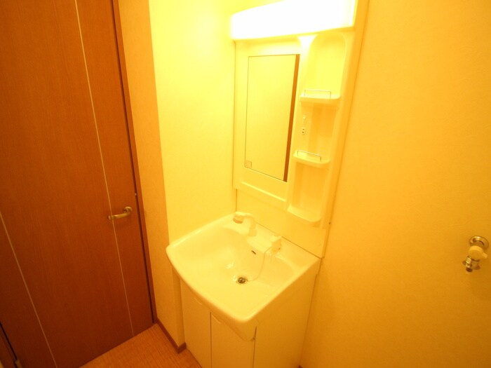 物件内観写真10　(洗面)