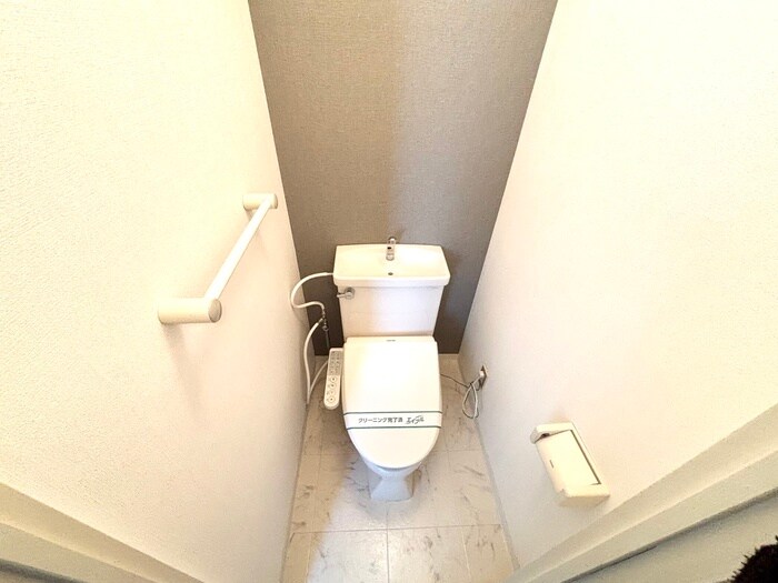 物件内観写真11　(トイレ)