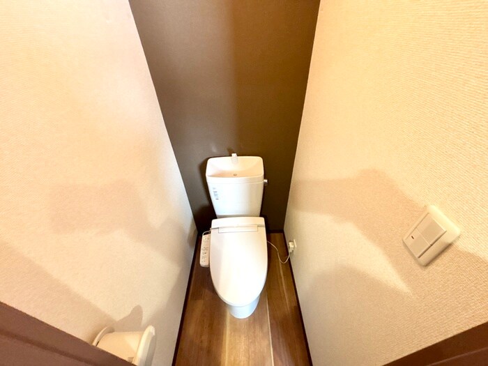 物件内観写真11　(トイレ)