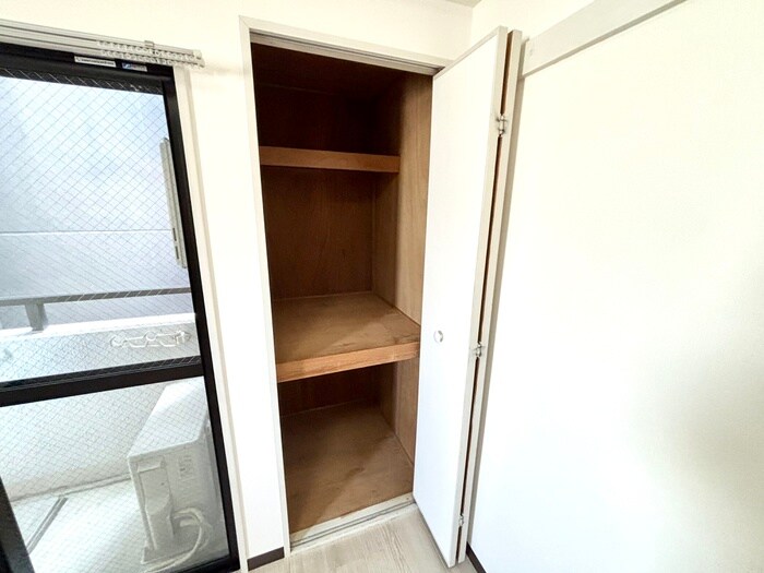 物件内観写真15　(収納)