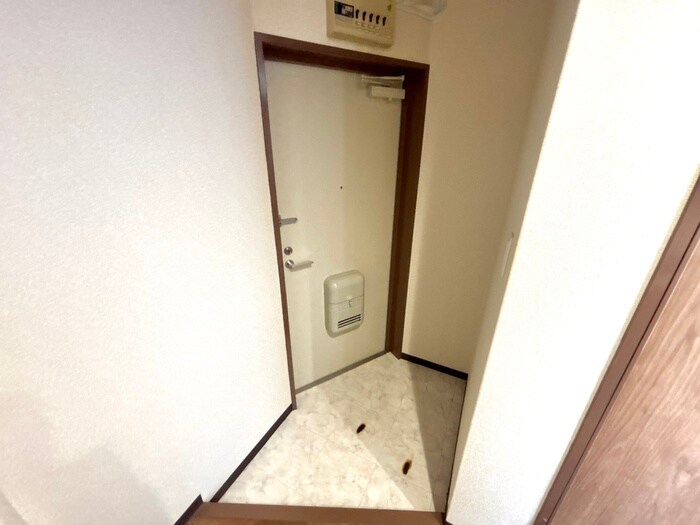物件内観写真19　(玄関)