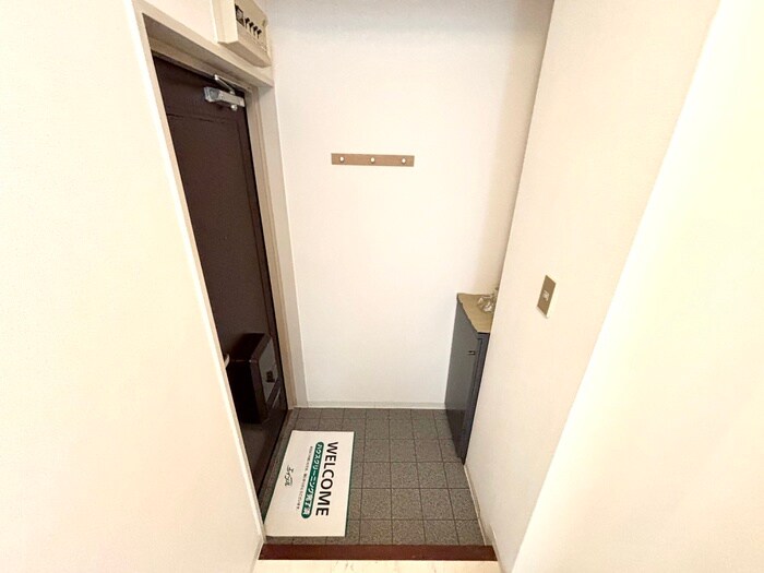 物件内観写真20　(玄関)