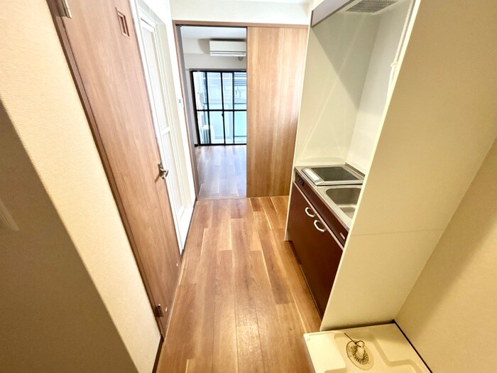 物件内観写真20　(廊下)