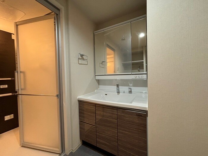 物件内観写真11　(洗面)