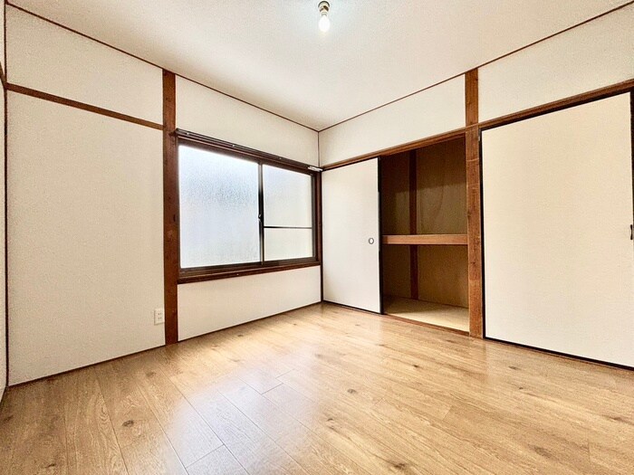 物件内観写真11　(居室)