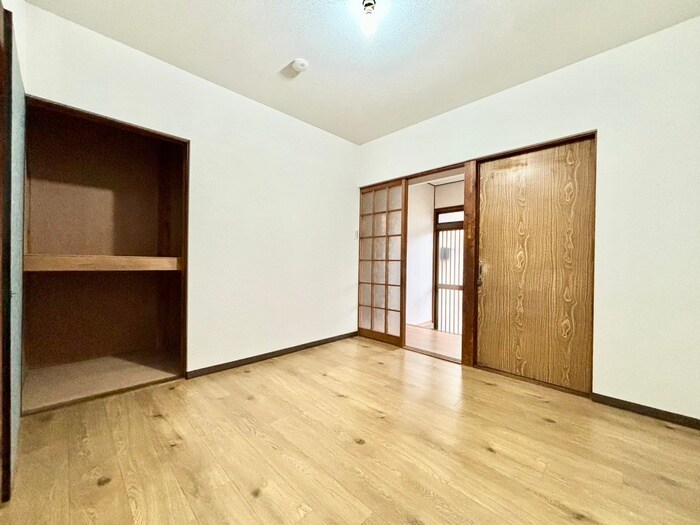 物件内観写真12　(居室)