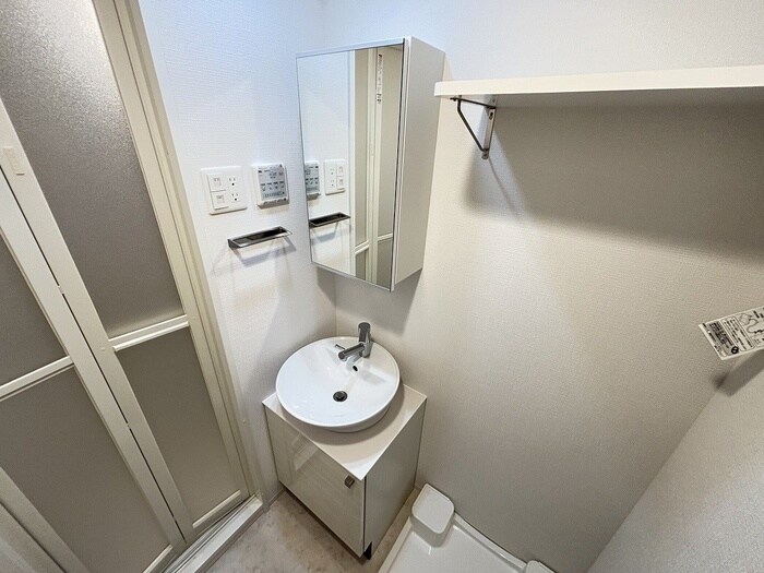 物件内観写真13　(洗面)