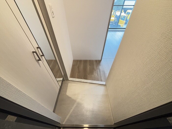 物件内観写真14　(玄関)