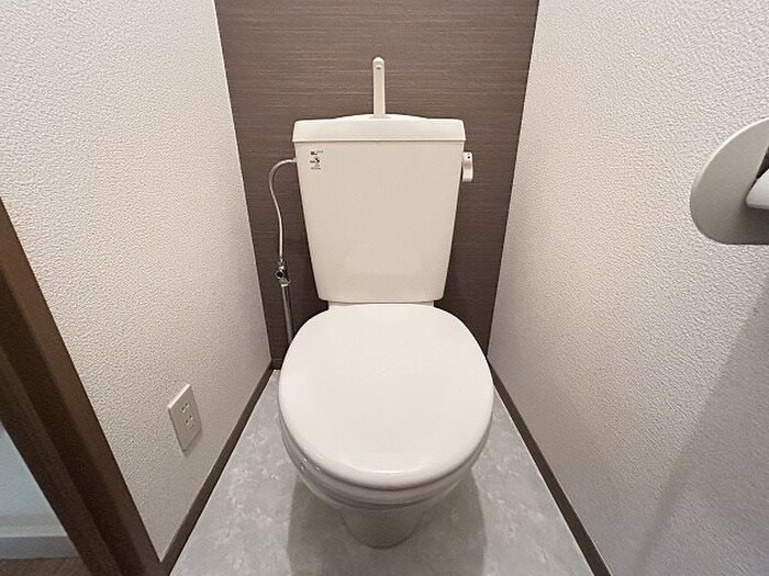 物件内観写真9　(トイレ)