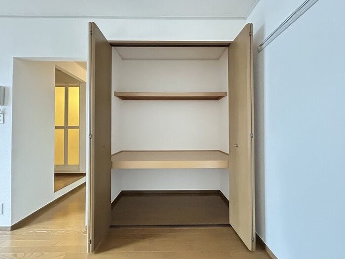 物件内観写真11　(収納)