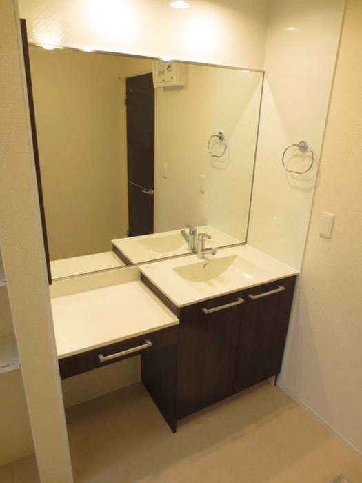 物件内観写真7　(洗面)