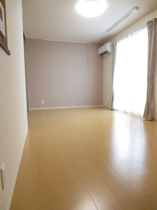 物件内観写真11　(居室)