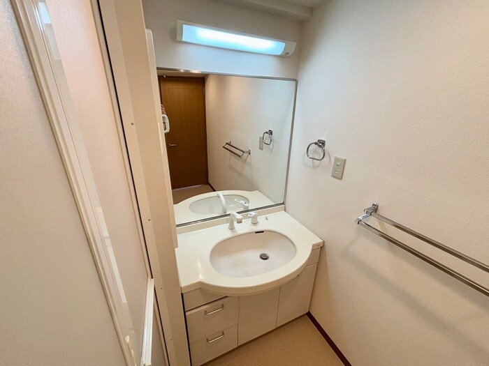 物件内観写真11　(洗面)