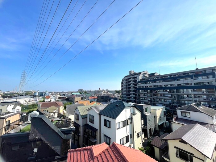 物件内観写真17　(室内からの展望)