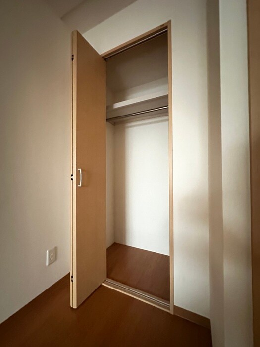 物件内観写真13　(収納)