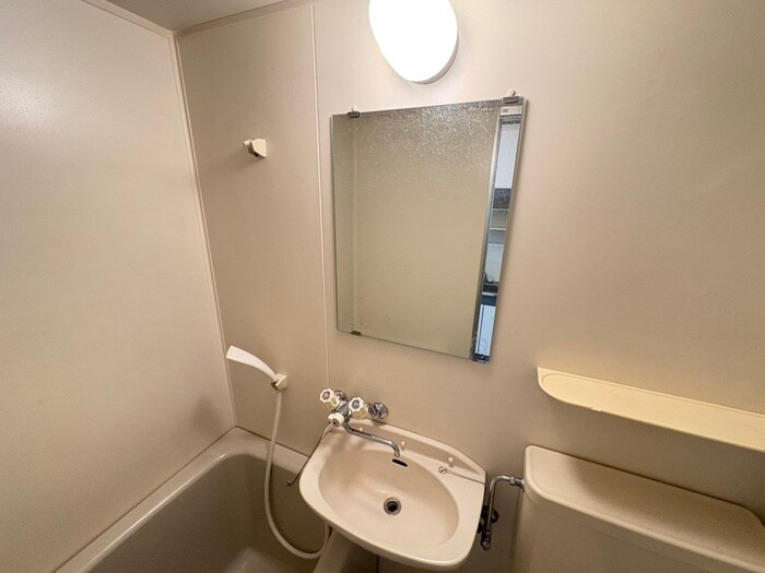 物件内観写真13　(洗面)