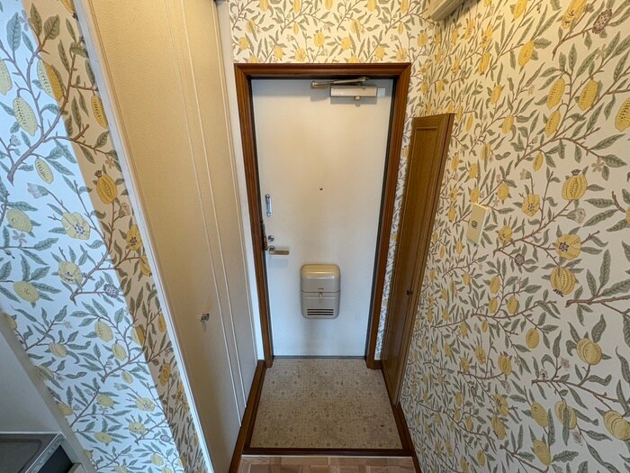 物件内観写真15　(玄関)