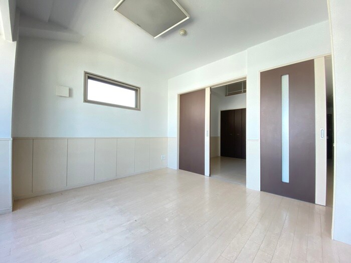 物件内観写真9　(居室)