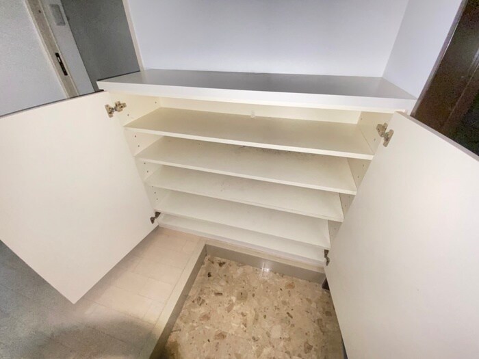 物件内観写真20　(靴箱)