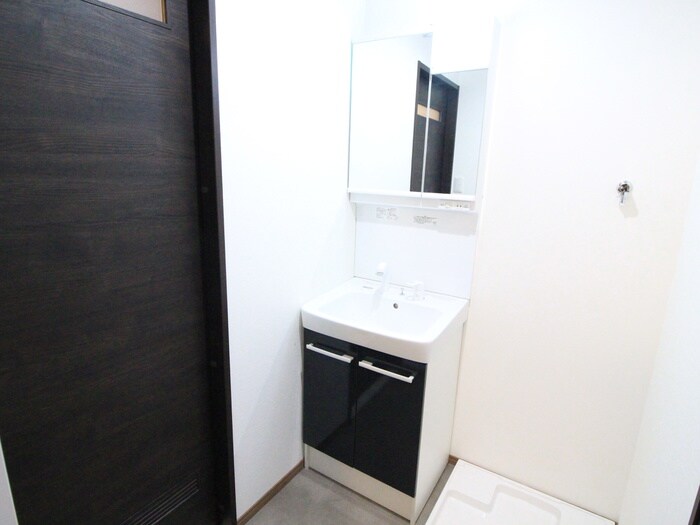 物件内観写真11　(洗面)