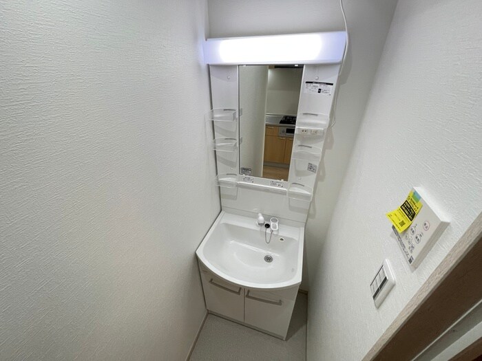 物件内観写真12　(洗面)