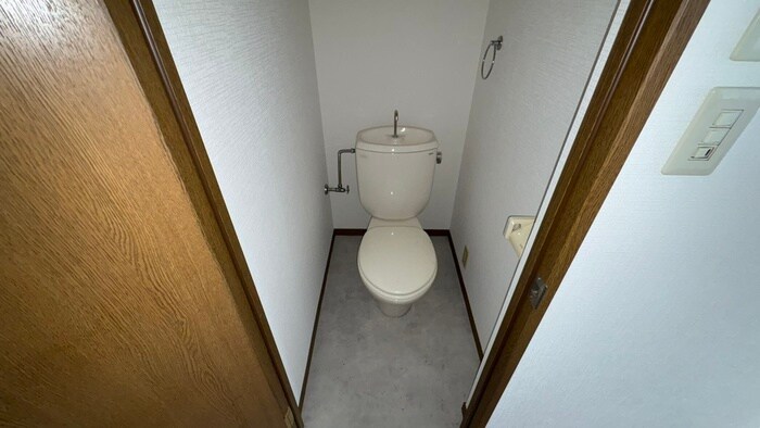 物件内観写真13　(トイレ)