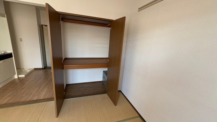物件内観写真18　(収納)