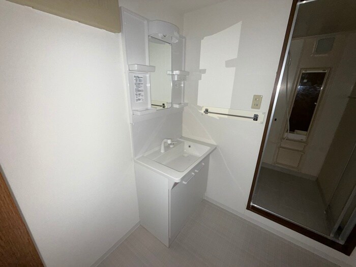 物件内観写真11　(洗面)