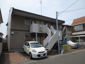 クロ－バハイツ外観写真