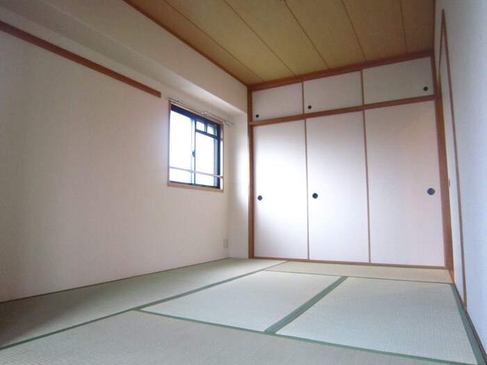 物件内観写真9　(居室)