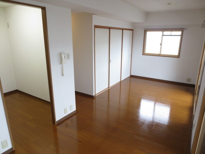 物件内観写真9　(居室)